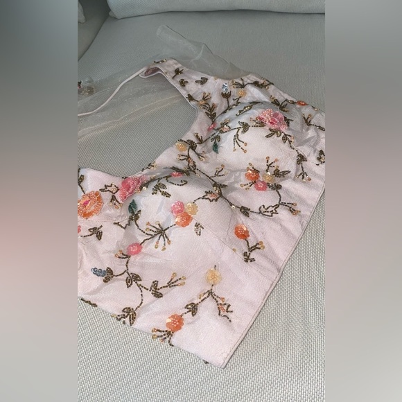 Beautiful White Saree with blush pink blouse - Picture 8 of 8